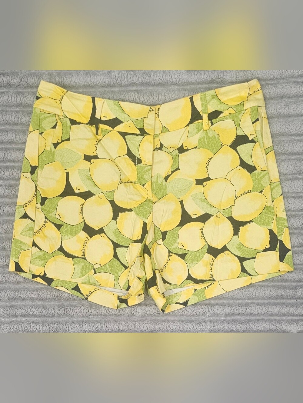 Ann Taylor Lemon Shorts Size 8